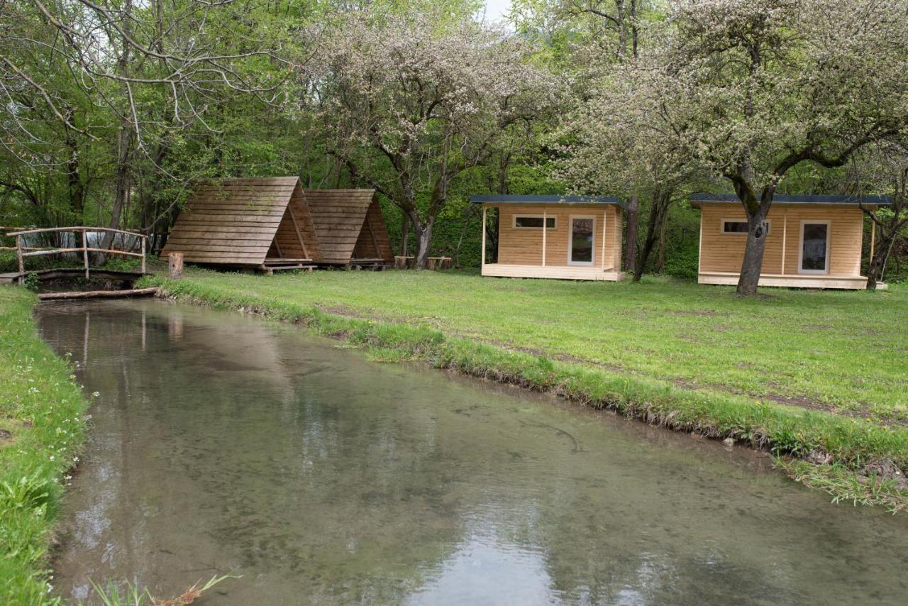 Kamp Na Otoku - Ljubno Ob Savinji Hotel Exterior foto