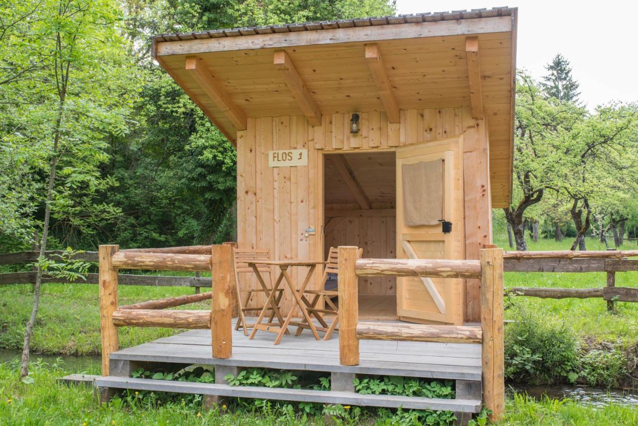 Kamp Na Otoku - Ljubno Ob Savinji Hotel Exterior foto
