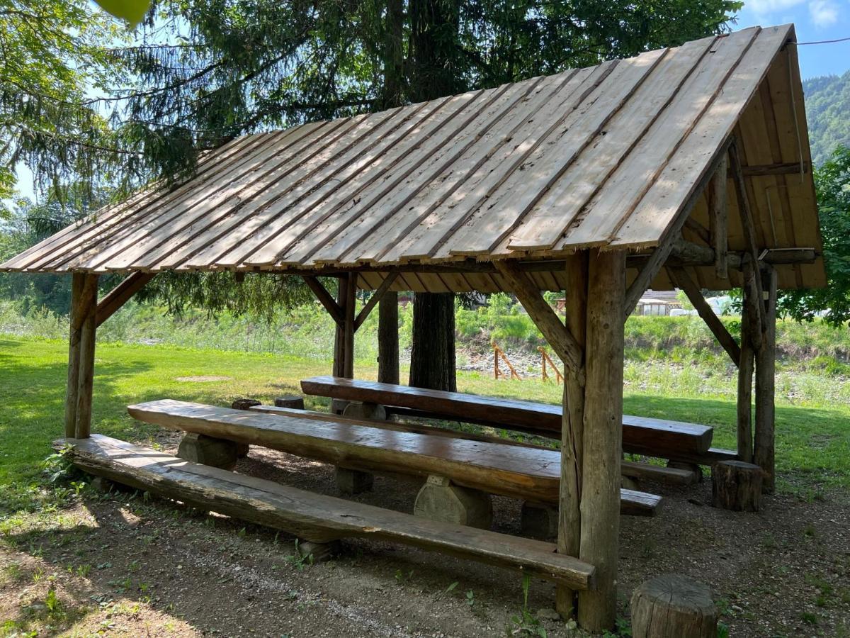Kamp Na Otoku - Ljubno Ob Savinji Hotel Exterior foto